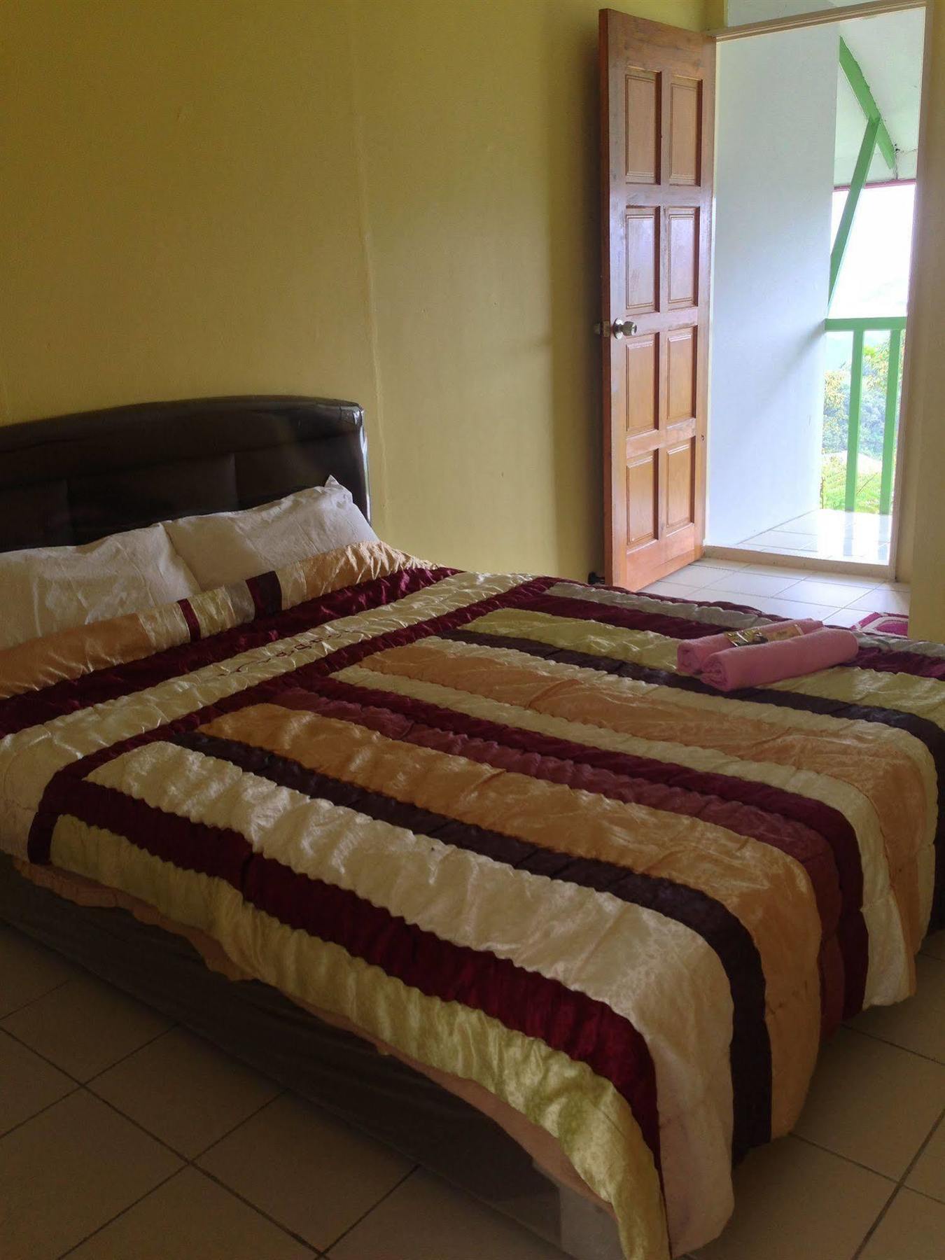 D'Villa Rina Ria Lodge, Kinabalu Park, Kundasang Bundu Tuhan Bagian luar foto